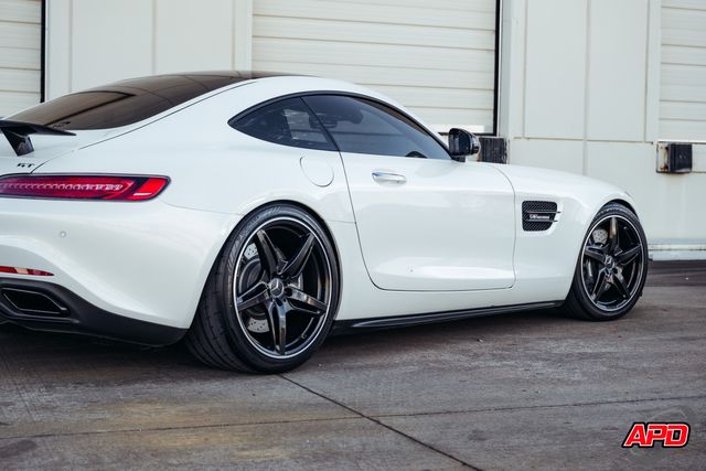 2017 Mercedes-Benz AMG GT 