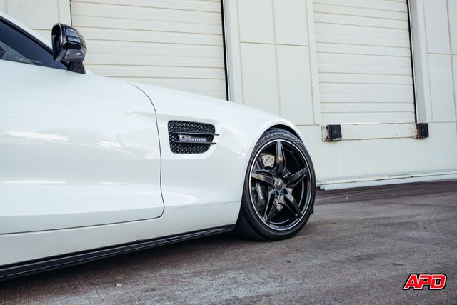 2017 Mercedes-Benz AMG GT 2017 Mercedes-Benz AMG GT