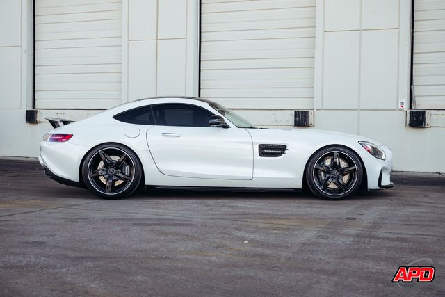 2017 Mercedes-Benz AMG GT 2017 Mercedes-Benz AMG GT