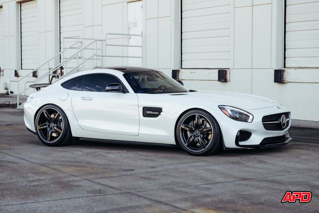 2017 Mercedes-Benz AMG GT 