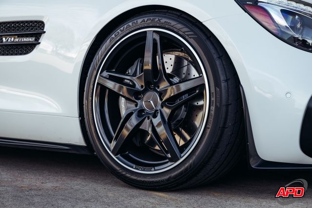 2017 Mercedes-Benz AMG GT 