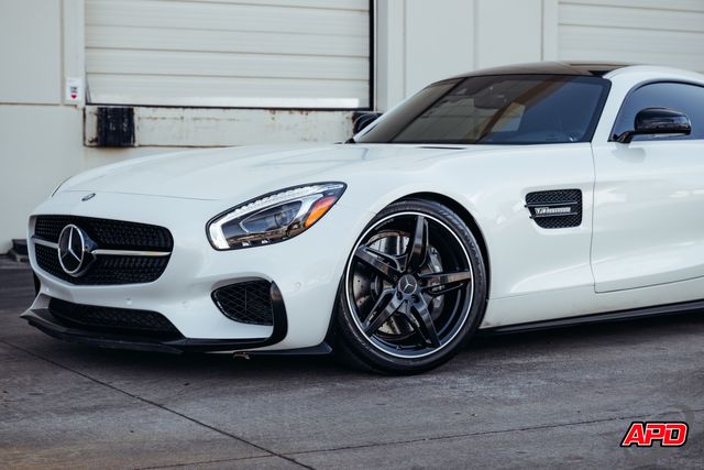 2017 Mercedes-Benz AMG GT 2017 Mercedes-Benz AMG GT