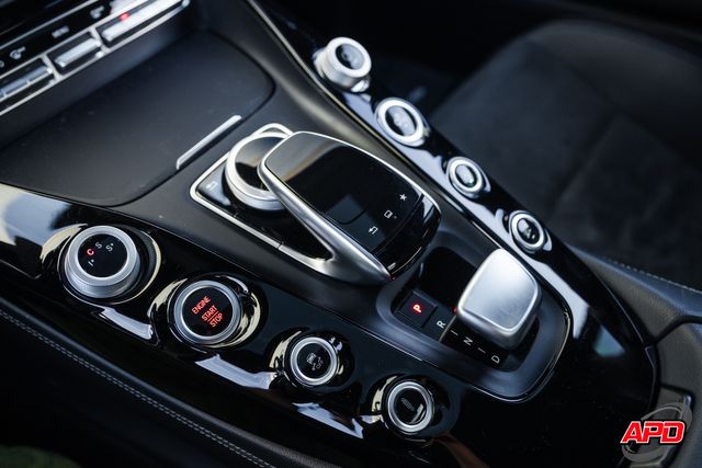 2017 Mercedes-Benz AMG GT 2017 Mercedes-Benz AMG GT