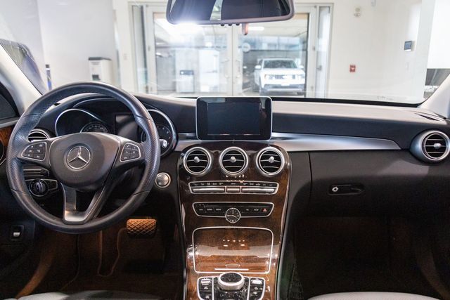 2017 Mercedes-Benz C 300 Premium