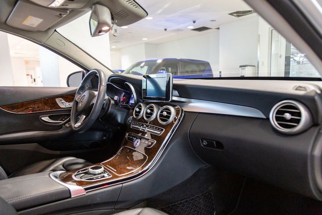 2017 Mercedes-Benz C 300 Premium