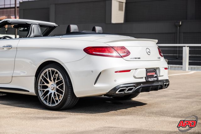 2017 Mercedes-Benz C-Class AMG C 63 2017 Mercedes-Benz C-Class AMG C 63