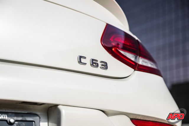 2017 Mercedes-Benz C-Class AMG C 63 2017 Mercedes-Benz C-Class AMG C 63