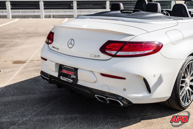 2017 Mercedes-Benz C-Class AMG C 63 2017 Mercedes-Benz C-Class AMG C 63