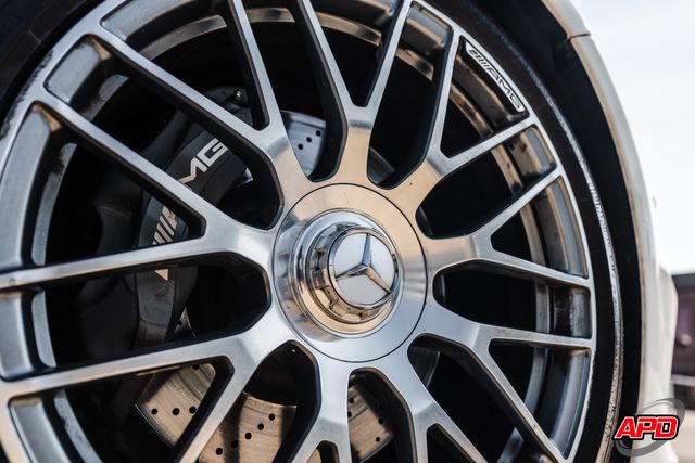 2017 Mercedes-Benz C-Class AMG C 63 2017 Mercedes-Benz C-Class AMG C 63