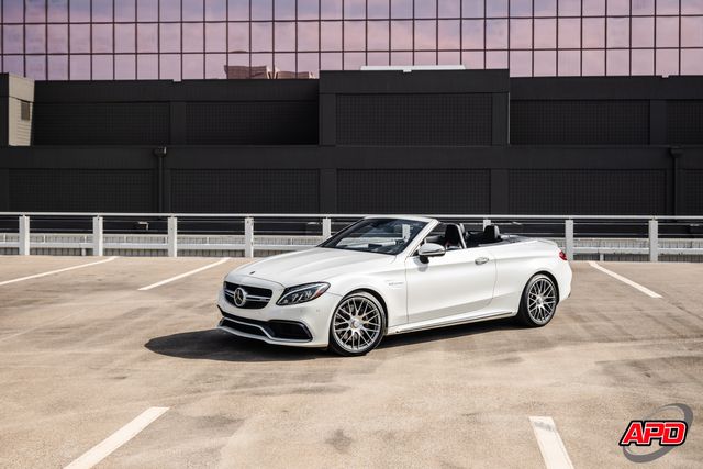 2017 Mercedes-Benz C-Class AMG C 63 2017 Mercedes-Benz C-Class AMG C 63