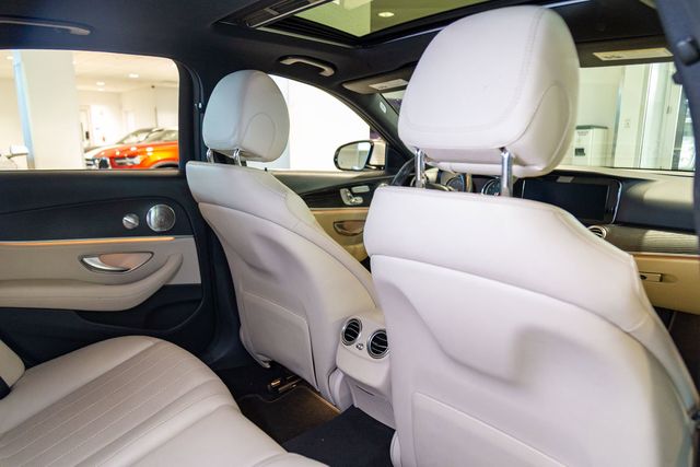 2017 Mercedes-Benz  E 300 AMG Sportline Premium 1 