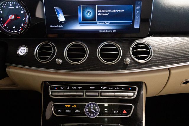 2017 Mercedes-Benz  E 300 AMG Sportline Premium 1 