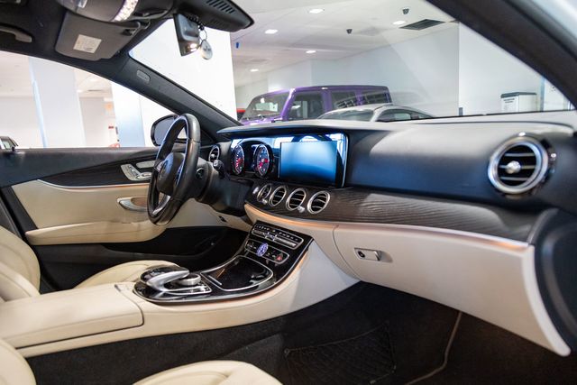 2017 Mercedes-Benz  E 300 AMG Sportline Premium 1 