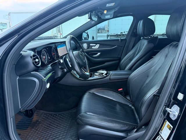 2017 Mercedes-Benz E-CLASS E300 4MATIC AWD Nav Sunroof | Canton, Ohio | Ohio Auto Warehouse LLC 2017 Mercedes-Benz E-CLASS E300 4MATIC AWD Nav Sunroof | Canton, Ohio | Ohio Auto Warehouse LLC