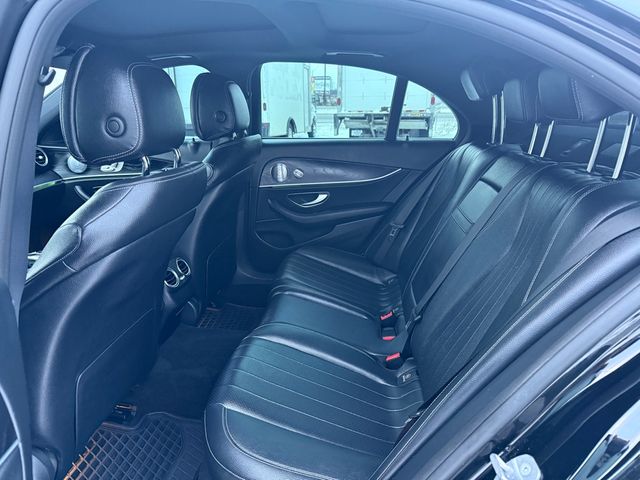 2017 Mercedes-Benz E-CLASS E300 4MATIC AWD Nav Sunroof | Canton, Ohio | Ohio Auto Warehouse LLC 2017 Mercedes-Benz E-CLASS E300 4MATIC AWD Nav Sunroof | Canton, Ohio | Ohio Auto Warehouse LLC