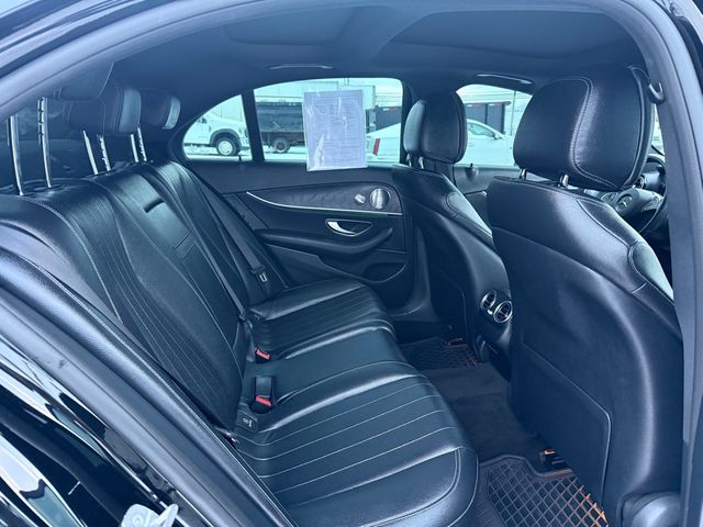 2017 Mercedes-Benz E-CLASS E300 4MATIC AWD Nav Sunroof | Canton, Ohio | Ohio Auto Warehouse LLC 2017 Mercedes-Benz E-CLASS E300 4MATIC AWD Nav Sunroof | Canton, Ohio | Ohio Auto Warehouse LLC