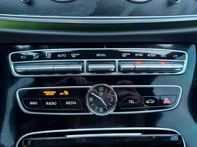 2017 Mercedes-Benz E-CLASS E300 4MATIC AWD Nav Sunroof | Canton, Ohio | Ohio Auto Warehouse LLC 2017 Mercedes-Benz E-CLASS E300 4MATIC AWD Nav Sunroof | Canton, Ohio | Ohio Auto Warehouse LLC