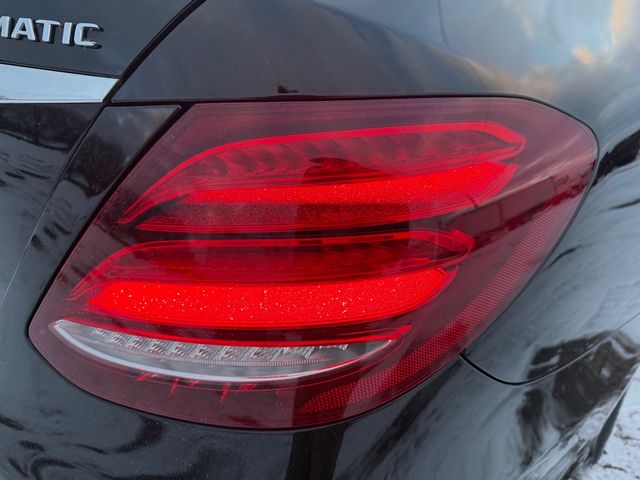 2017 Mercedes-Benz E-CLASS E300 4MATIC AWD Nav Sunroof | Canton, Ohio | Ohio Auto Warehouse LLC 2017 Mercedes-Benz E-CLASS E300 4MATIC AWD Nav Sunroof | Canton, Ohio | Ohio Auto Warehouse LLC