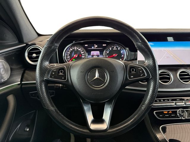 2017 Mercedes-Benz E-CLASS E300 4MATIC AWD Nav Sunroof | Canton, Ohio | Ohio Auto Warehouse LLC 2017 Mercedes-Benz E-CLASS E300 4MATIC AWD Nav Sunroof | Canton, Ohio | Ohio Auto Warehouse LLC
