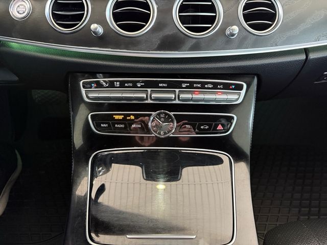 2017 Mercedes-Benz E-CLASS E300 4MATIC AWD Nav Sunroof | Canton, Ohio | Ohio Auto Warehouse LLC