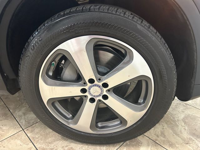 2017 Mercedes-Benz GLC 300 4MATIC