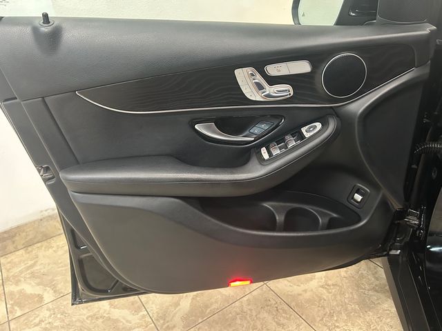 2017 Mercedes-Benz GLC 300 4MATIC