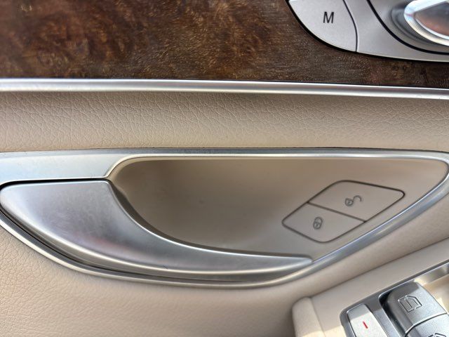 2017 Mercedes-Benz GLC 300 4MATIC | San Antonio, TX | Clear Choice Automotive South 2017 Mercedes-Benz GLC 300 4MATIC | San Antonio, TX | Clear Choice Automotive South