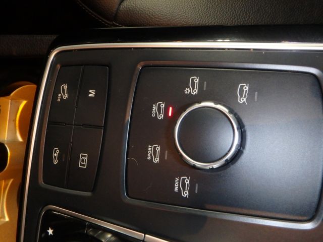 2017 Mercedes GLS-450, 4-MATIC,  STUNNING AND LUXURIOUS FAMILY  BENZ. BEAUTIFUL!!~