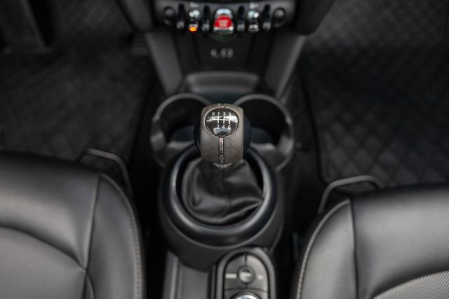 2017 Mini Hardtop 2 Door Cooper w/ 38 MPG, Premium PKG, Heated Seats 2017 Mini Hardtop 2 Door Cooper w/ 38 MPG, Premium PKG, Heated Seats