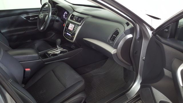 2017 Nissan Altima 2.5 SV | Carrollton, TX | Legend Motorcars of Carrollton 2017 Nissan Altima 2.5 SV | Carrollton, TX | Legend Motorcars of Carrollton