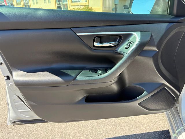 2017 Nissan Altima 2.5 SR 2017 Nissan Altima 2.5 SR