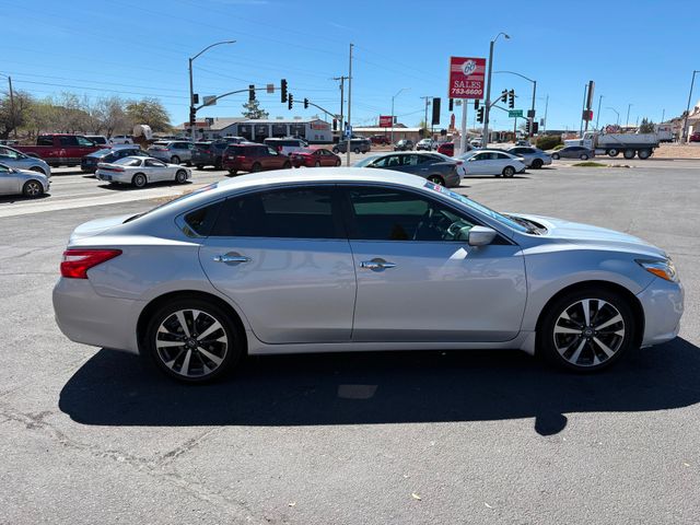 2017 Nissan Altima 2.5 SR 2017 Nissan Altima 2.5 SR