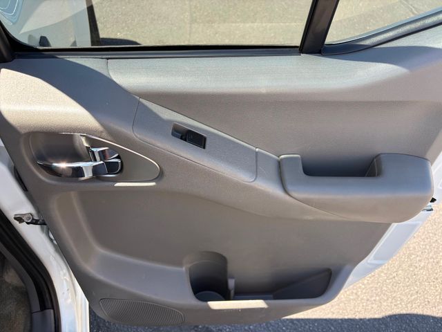 2017 Nissan Frontier SV V6