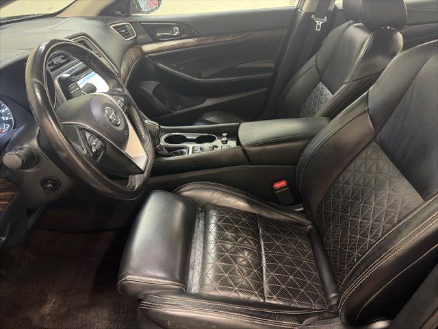 2017 Nissan Maxima Platinum