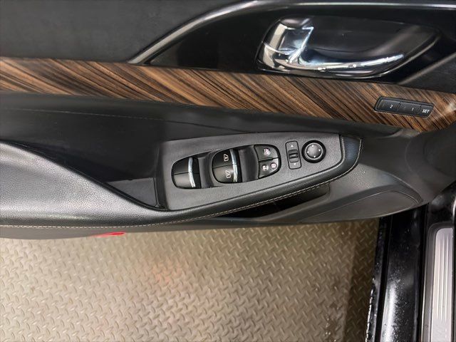 2017 Nissan Maxima Platinum