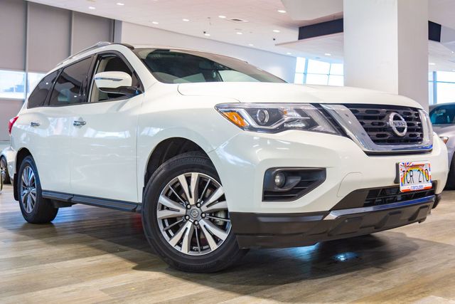 2017 Nissan Pathfinder 3rd row SV | Honolulu, HI | Autosource Hawaii 