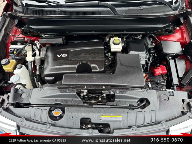 2017 Nissan Pathfinder AWD Platinum