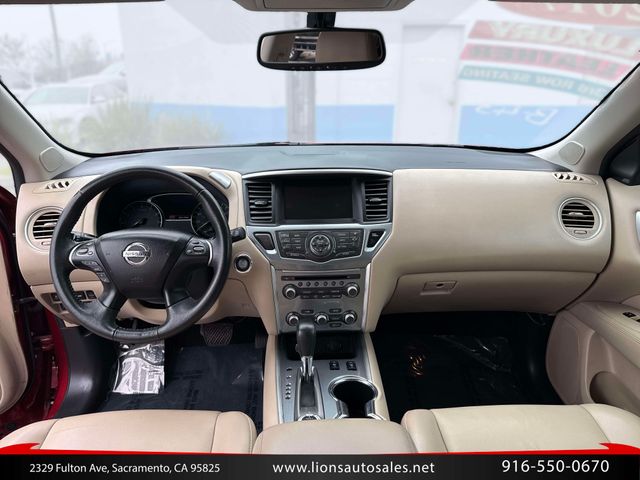 2017 Nissan Pathfinder AWD Platinum