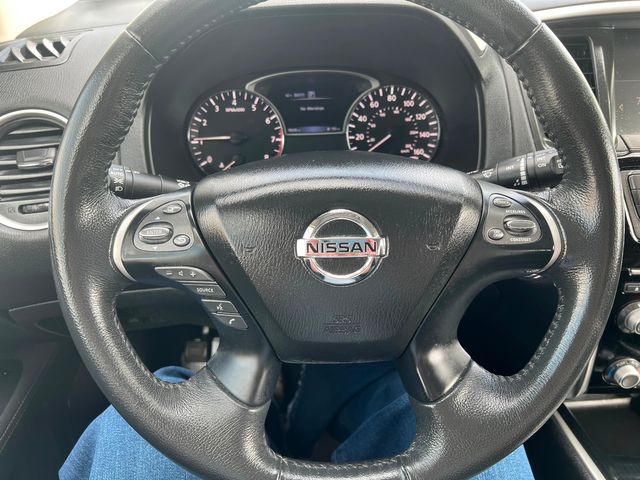 2017 Nissan Pathfinder 4X4 SV