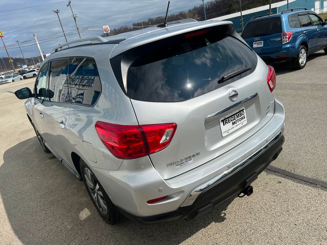 2017 Nissan Pathfinder 4X4 SV