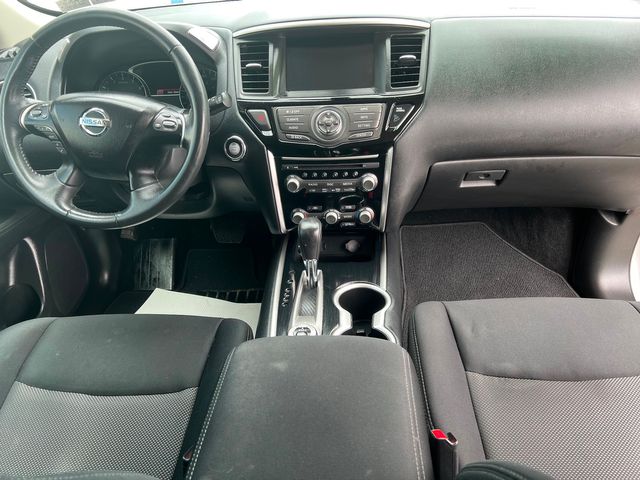 2017 Nissan Pathfinder 4X4 SV