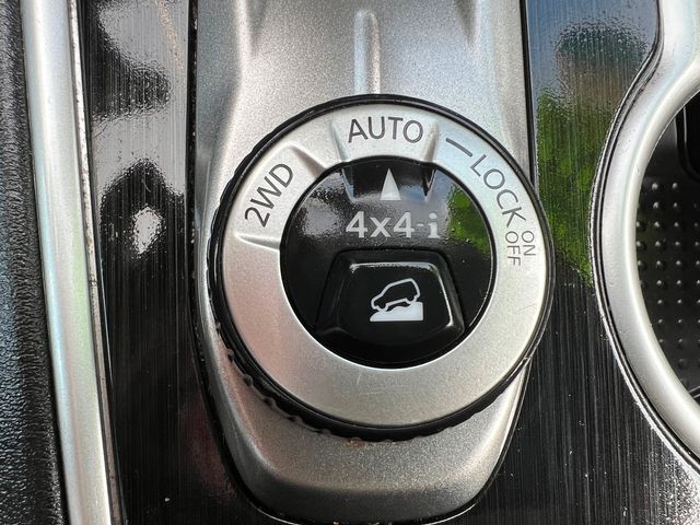 2017 Nissan Pathfinder 4X4 SV