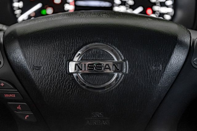 2017 Nissan Pathfinder SV 3rd row