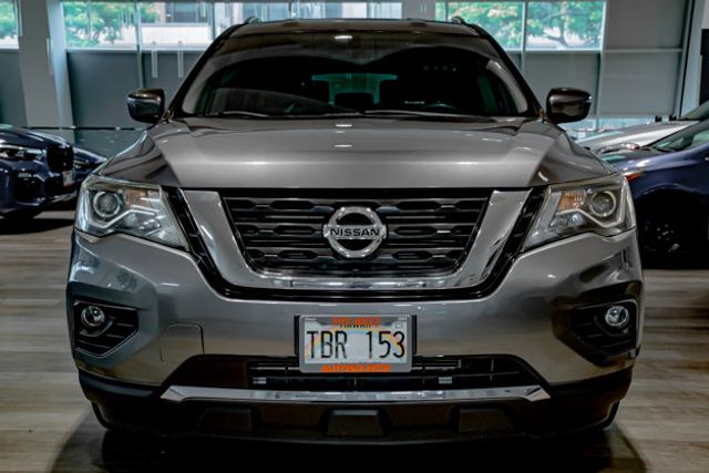 2017 Nissan Pathfinder SV 3rd row