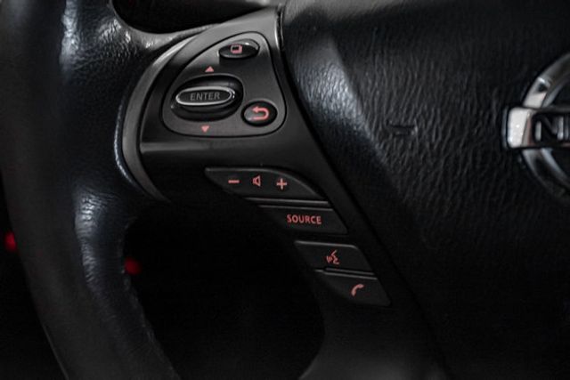 2017 Nissan Pathfinder SV 3rd row