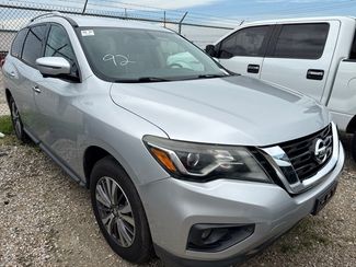 2017 Nissan Pathfinder