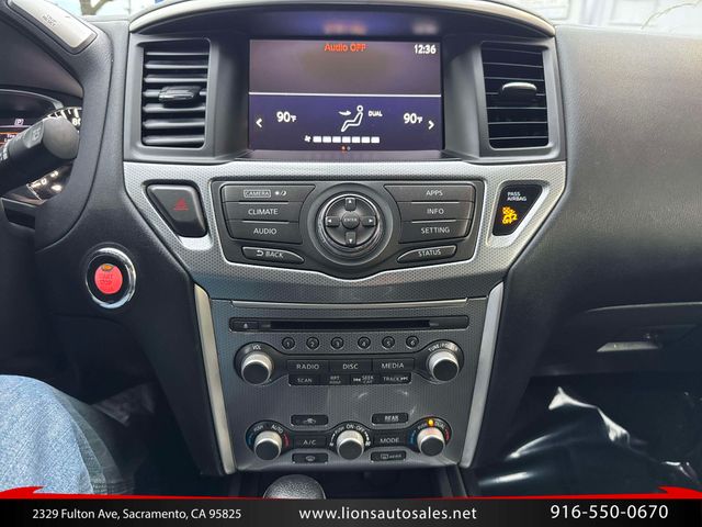 2017 Nissan Pathfinder SL