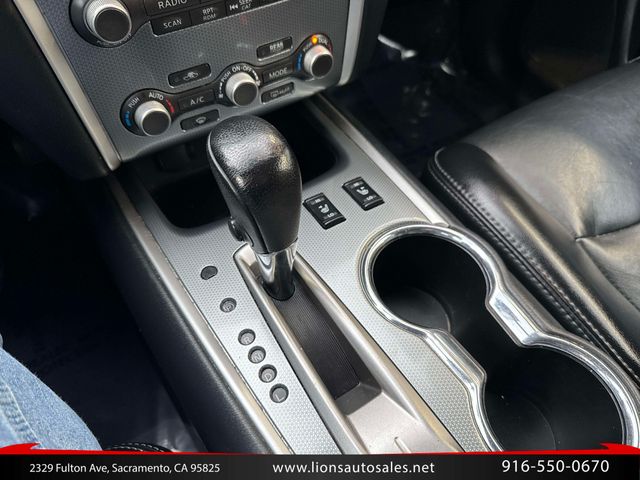 2017 Nissan Pathfinder SL