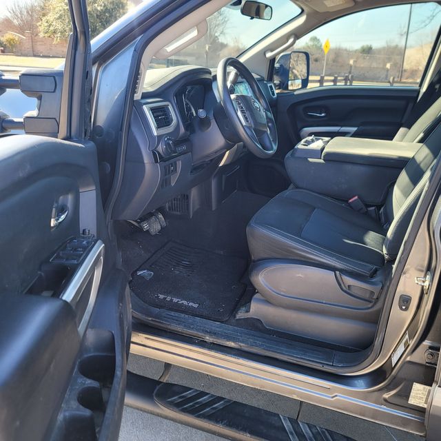 2017 Nissan Titan XD SV | Arlington, TX | Tray Rogers dba Southwest Collision Center 2017 Nissan Titan XD SV | Arlington, TX | Tray Rogers dba Southwest Collision Center