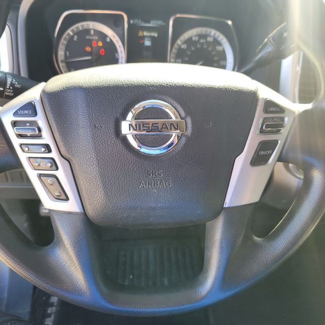 2017 Nissan Titan XD SV | Arlington, TX | Tray Rogers dba Southwest Collision Center 2017 Nissan Titan XD SV | Arlington, TX | Tray Rogers dba Southwest Collision Center